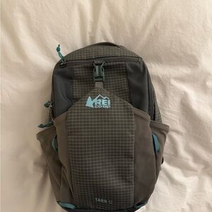 REI CO-OP Tarn 12 Gray Backpack